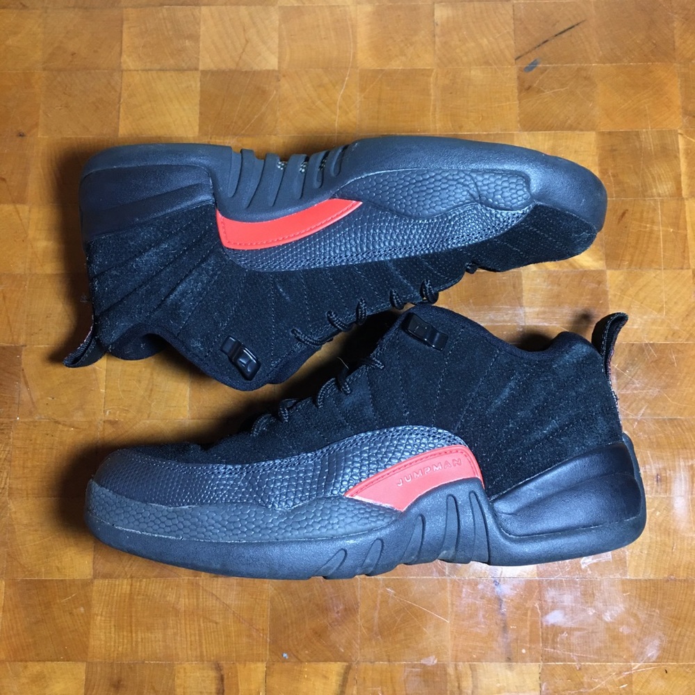 Max orange 12’s size 5Y